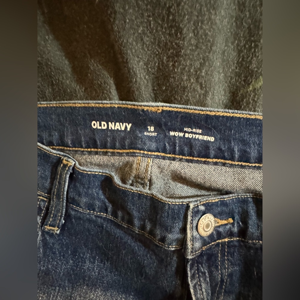 NWT Old Navy Wow 18Short Boyfriend Jeans